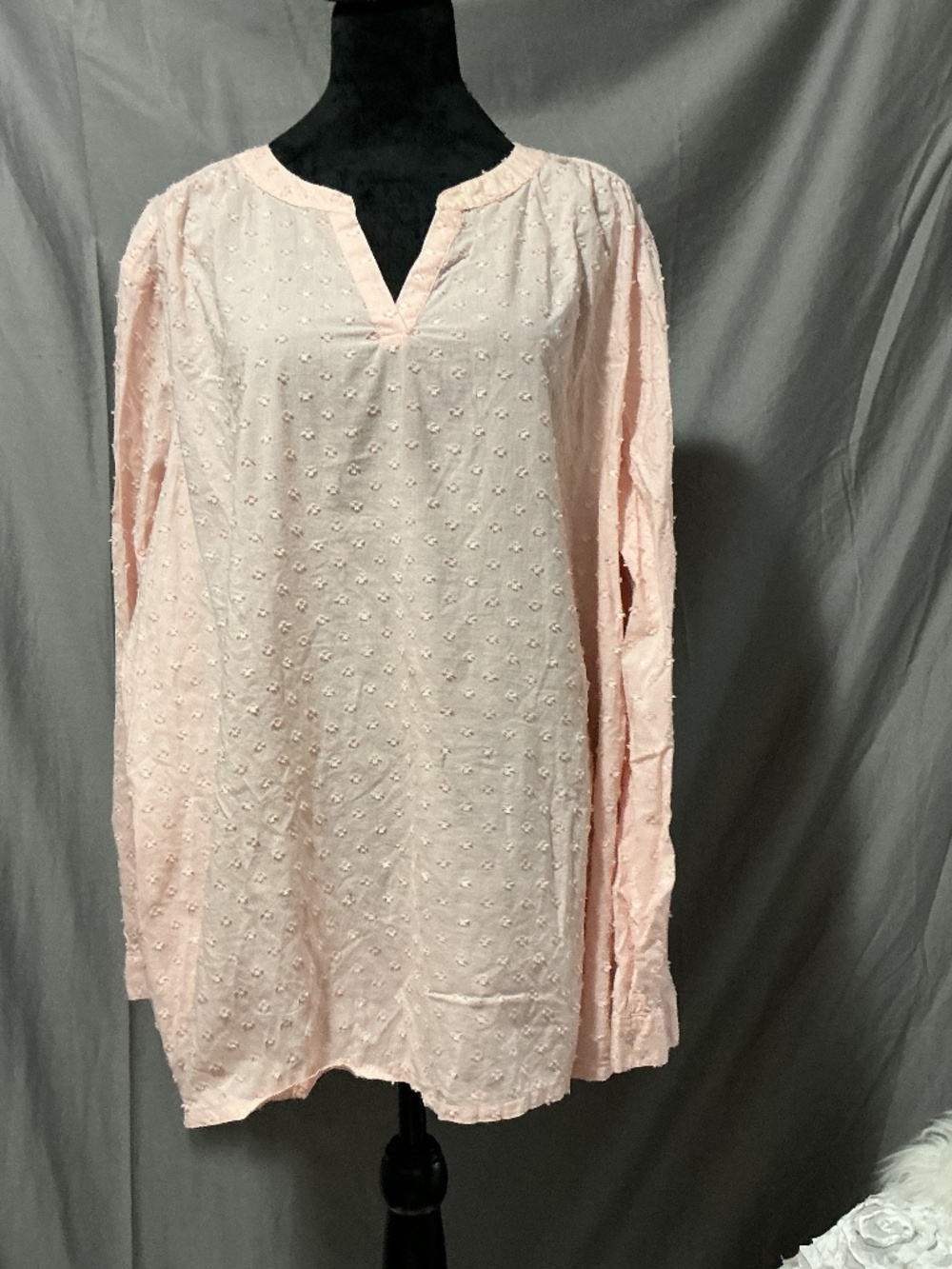 Women’s pullover top